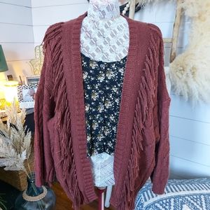 AEO drop shoulder Fringe Cardigan sweater  M